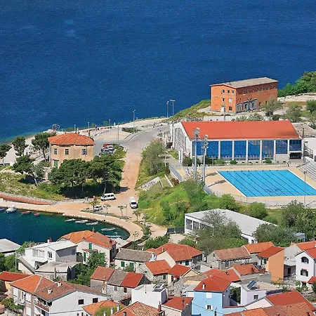 Beach Front Apartment In Brodarica Apartamento Brodarica (Sibenik-Knin)