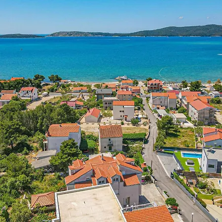 Apartamento Beach Front Apartment In Brodarica *